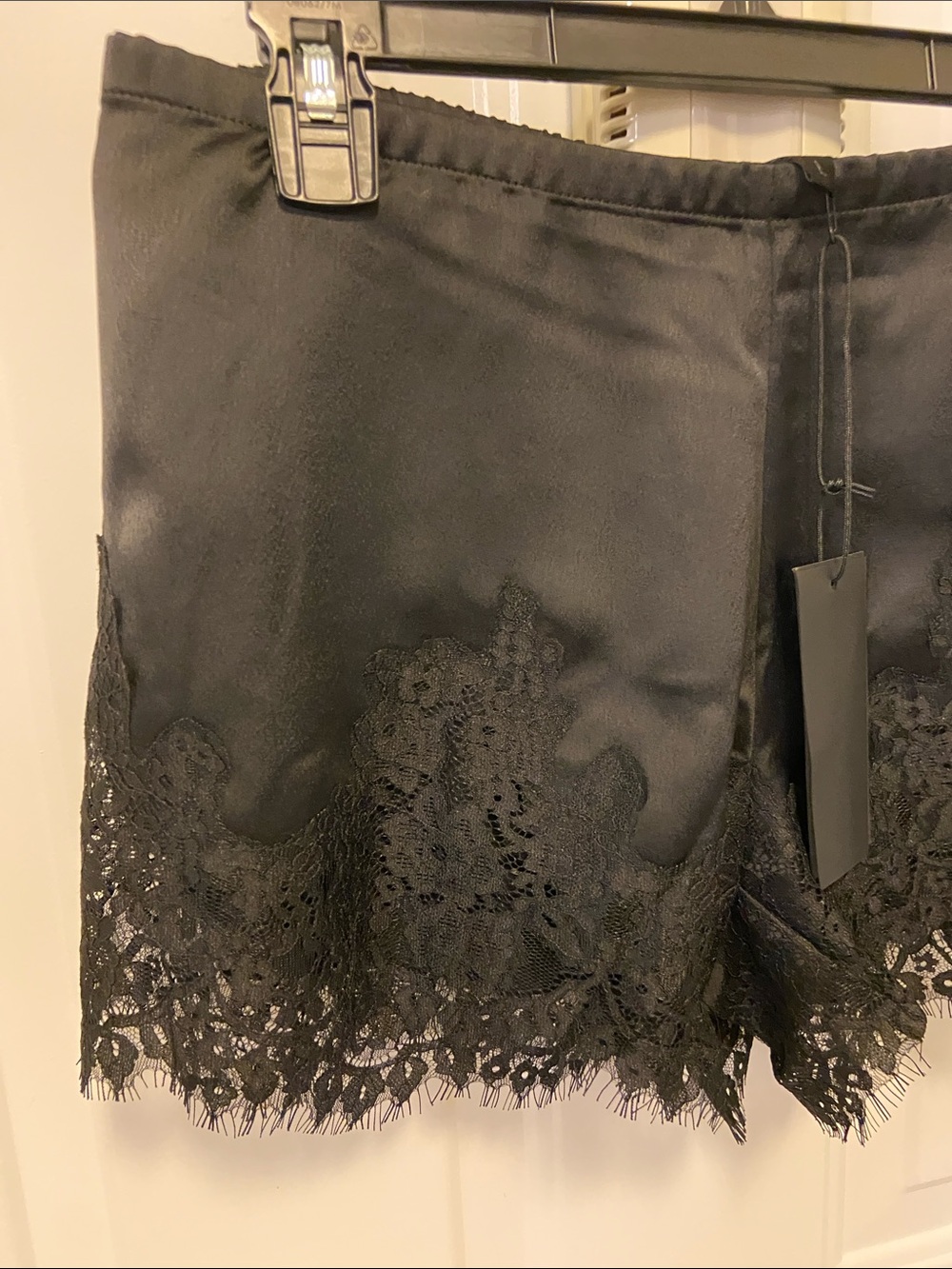 đ¤Black Silky Lace Trim Shortsđ¤ - Picture 2 of 11